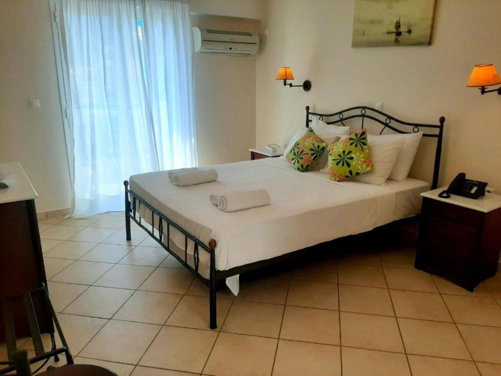 Romantica Hotel Agia Pelagia  Екстериор снимка